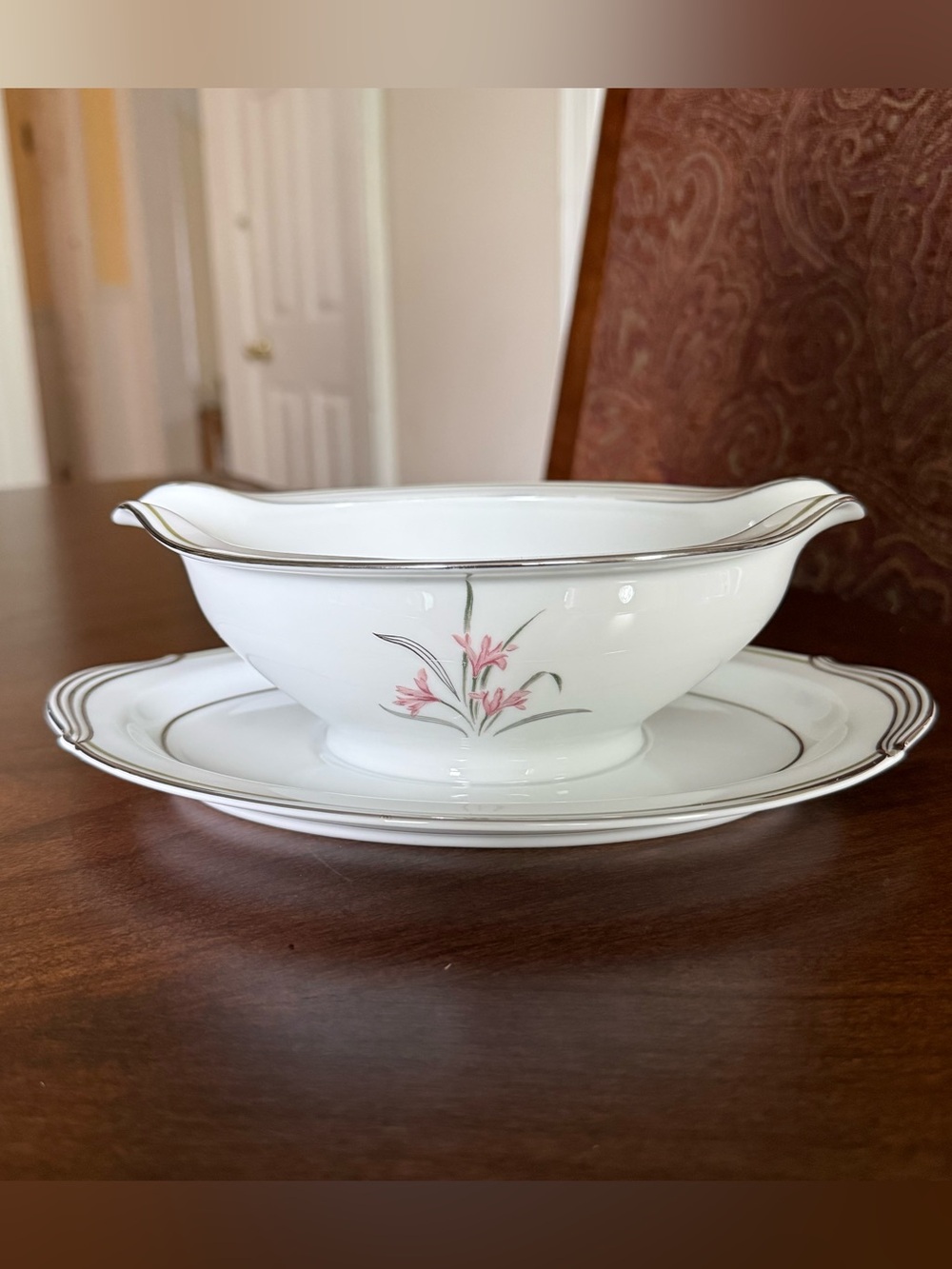 Vintage Noritake Fine China Kent #5422 Gravy Boat w/ Attached Underplate Japan